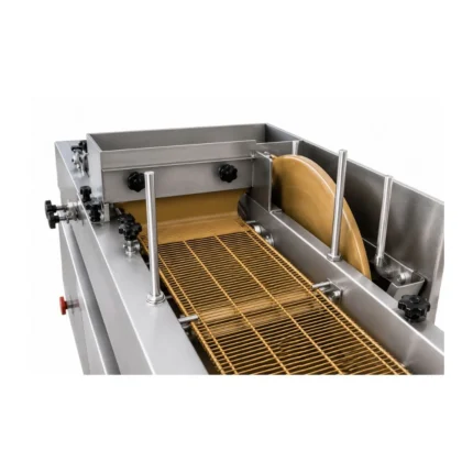 Chocolate-Enrobing-Machine